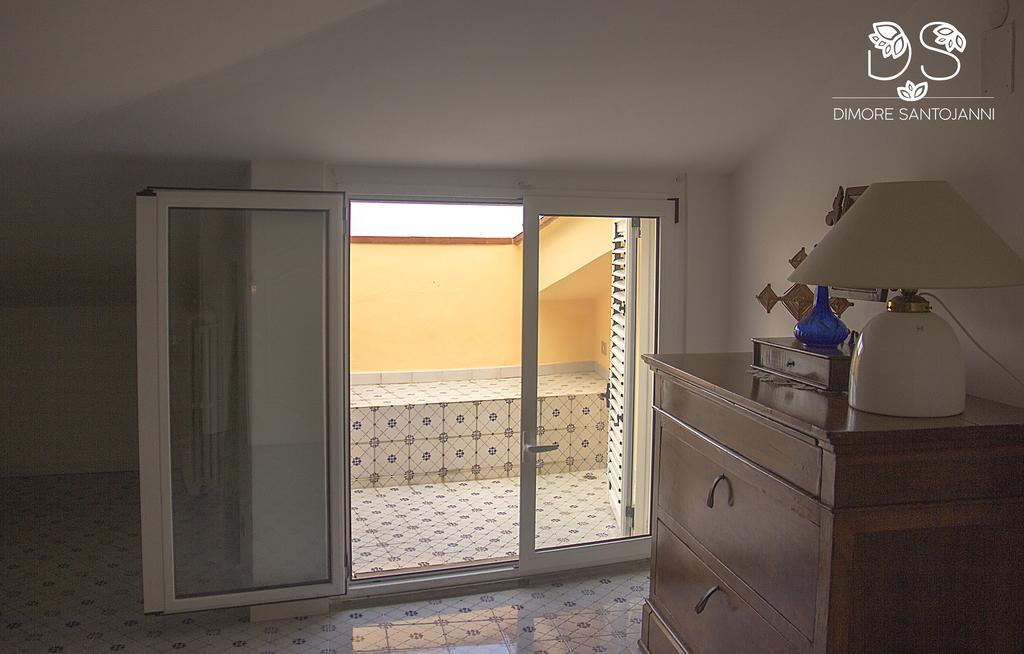 Dimore Santojanni - La Casa Sul Porto マラテーア エクステリア 写真